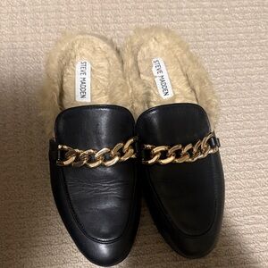 Steve Madden Black Faux Leather Gold Chain Fur-Trim Mules